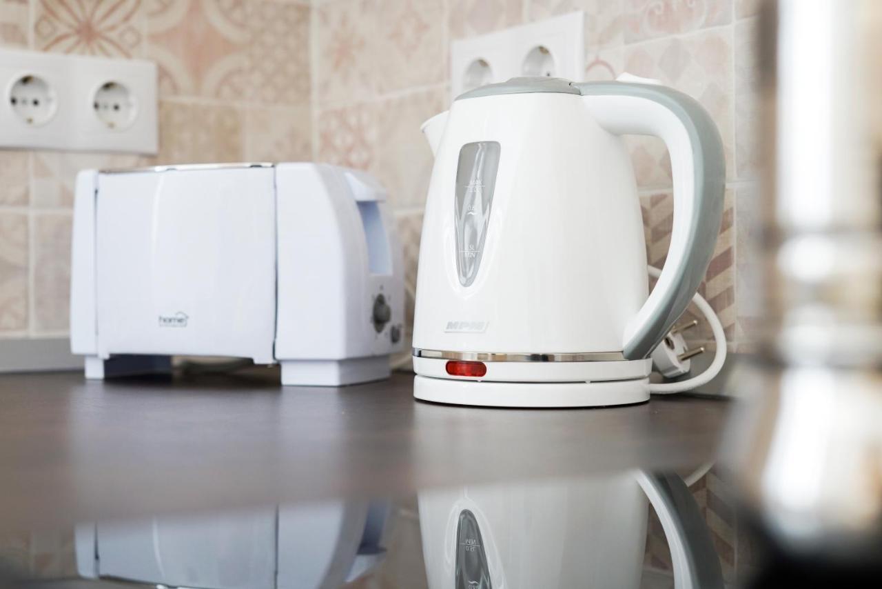 Illy Apartman Apartment Eger Bagian luar foto