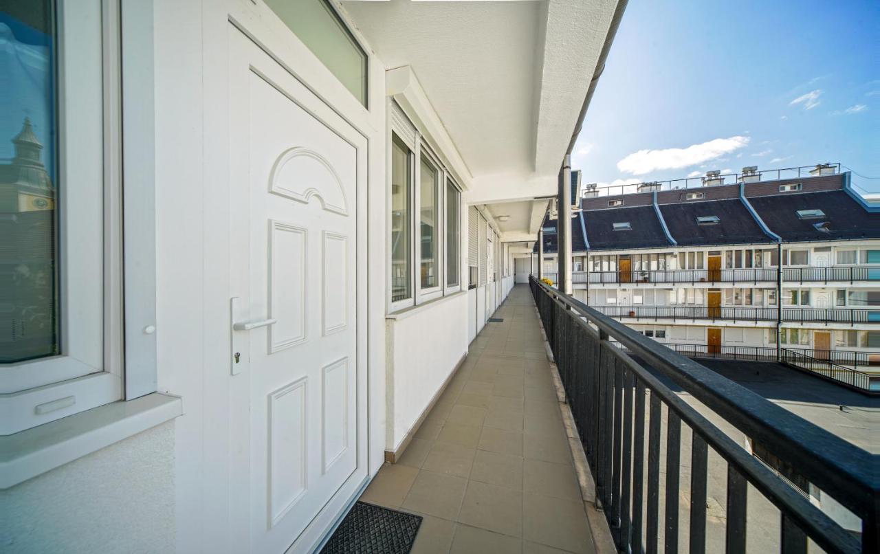 Illy Apartman Apartment Eger Bagian luar foto